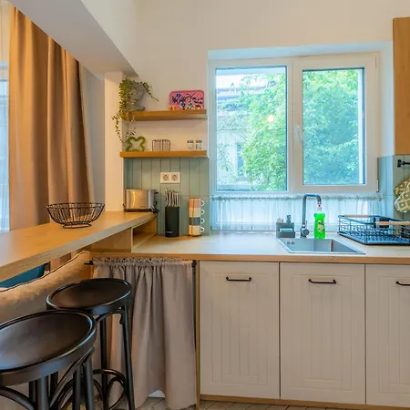 Apartment 6 Seconds From Main Street Vitoshka & Ndk & Free Parking Sofia